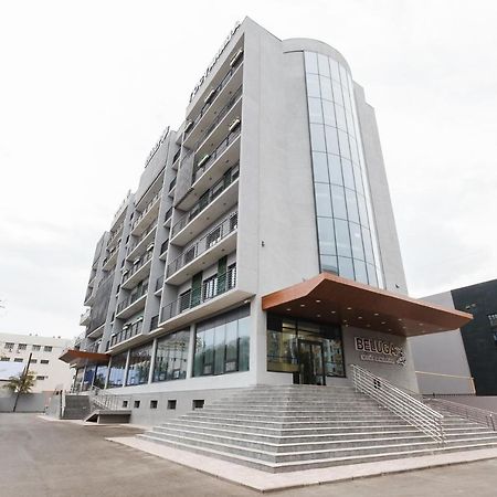 Beluga Hotel Atyraū Екстериор снимка